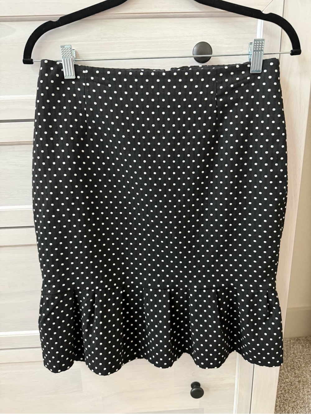 Black House White Market Poka Dot Ruffle Hem Pencil Skirt Size 4